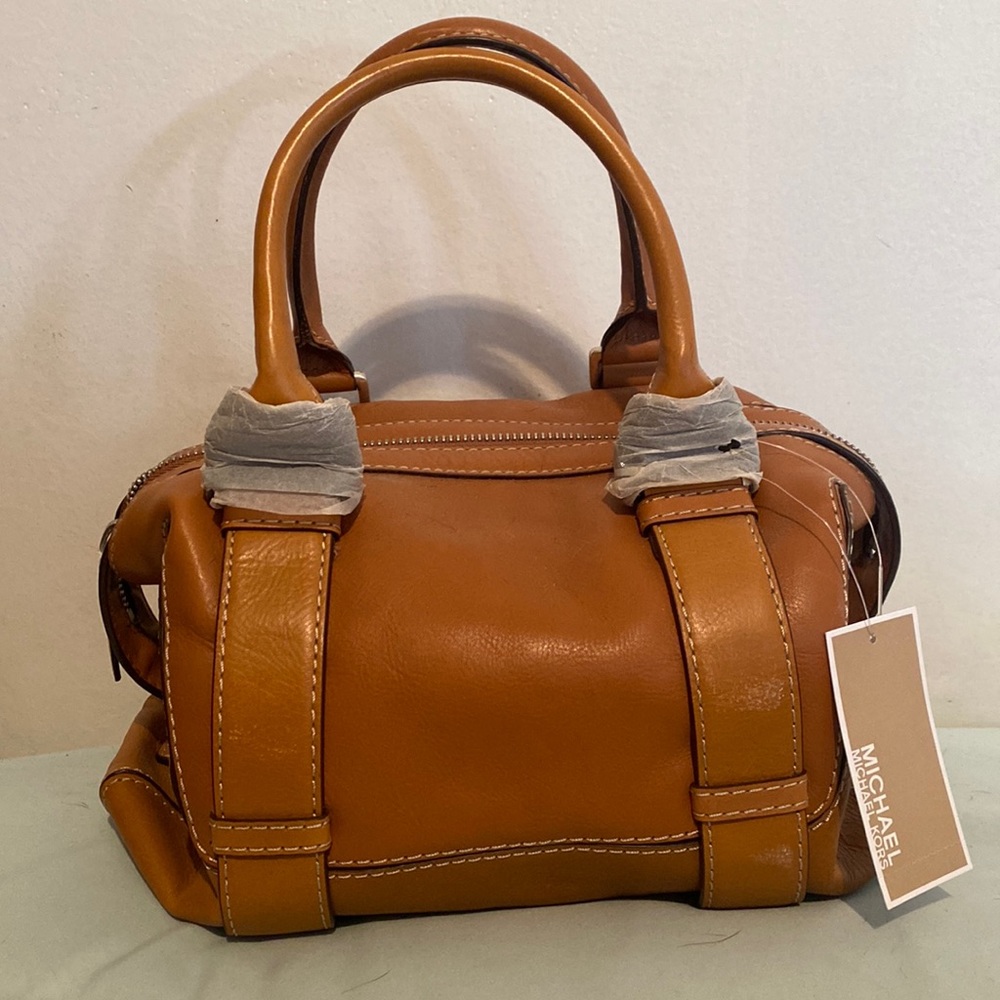 Michael Kors Brookville bowling luggage bag